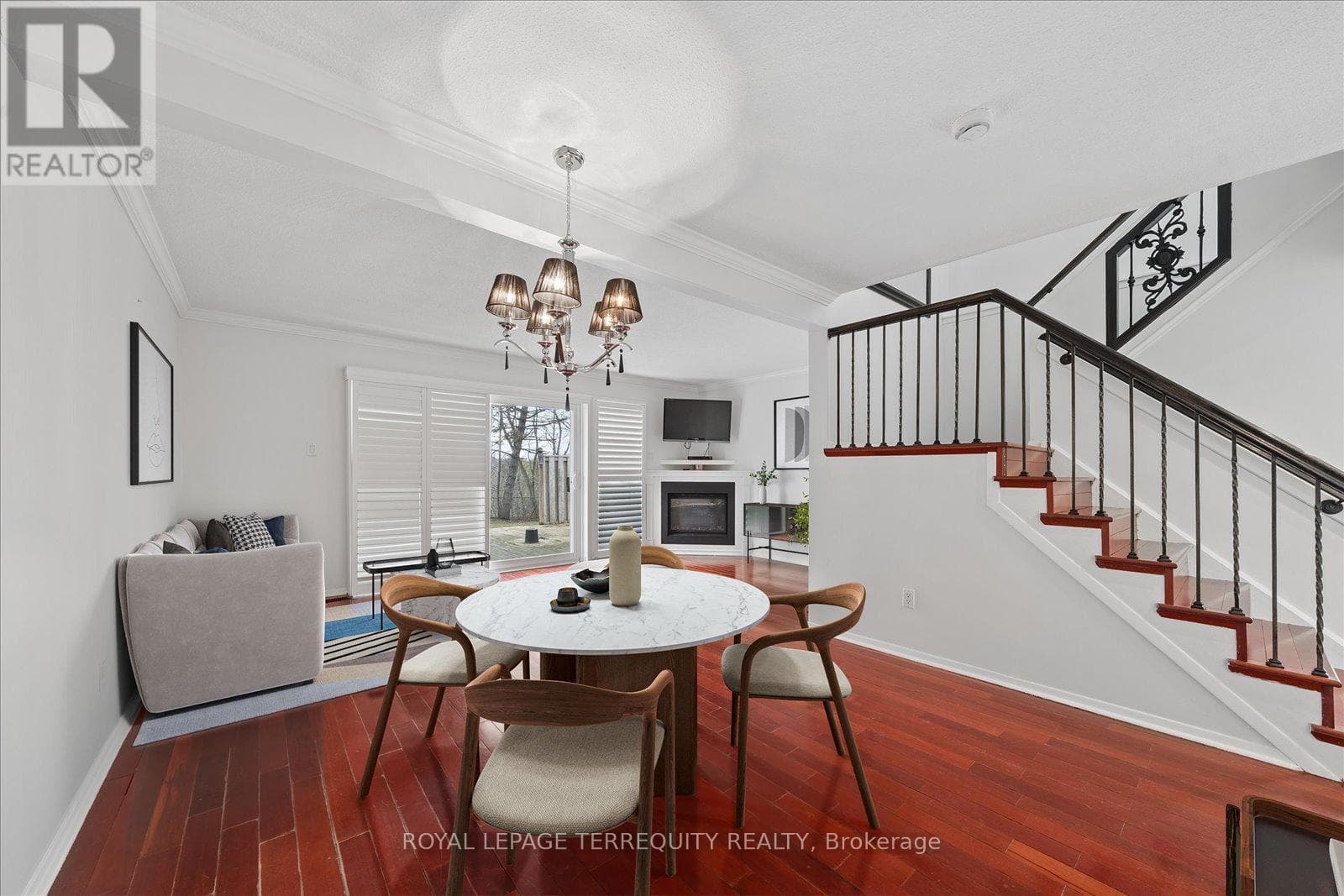 1825 HYDE MILL CRESCENT photo 4