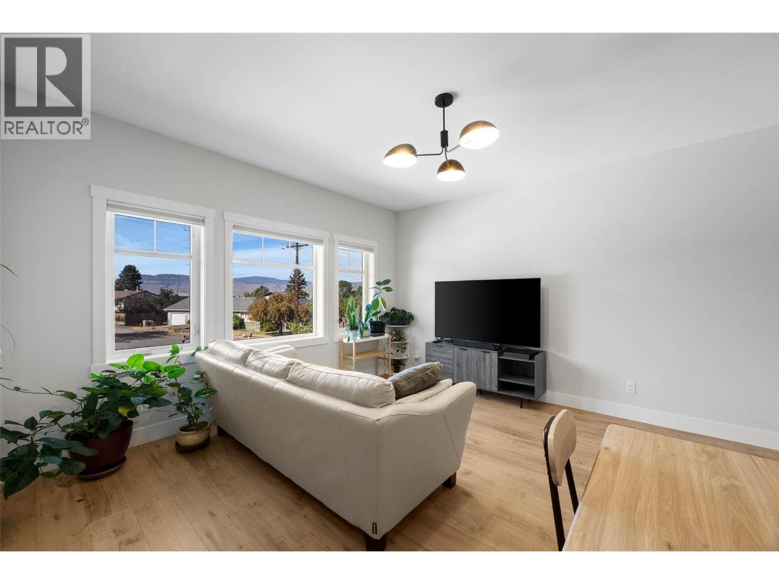 321 CENTRE Avenue Unit# 102 photo 5