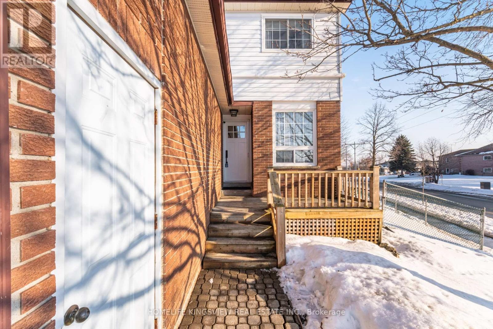405 MAPLEGROVE AVENUE photo 5