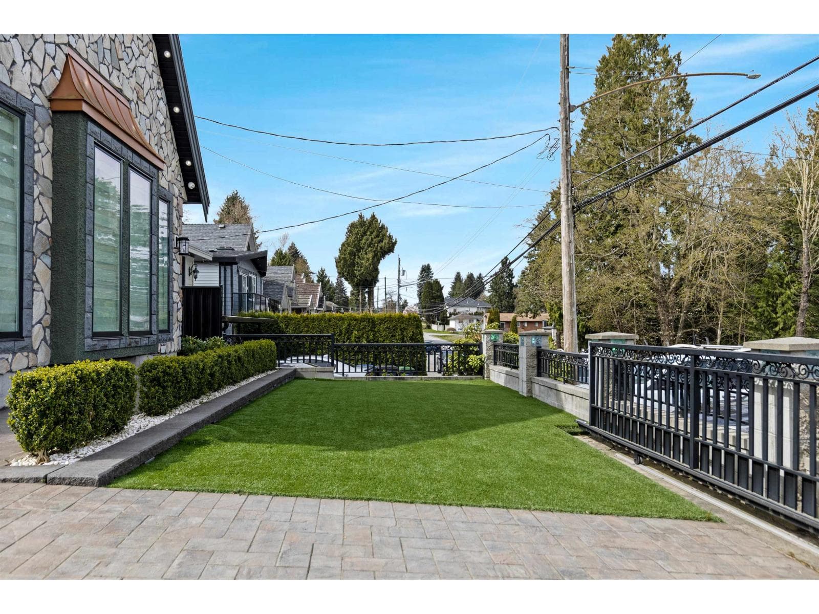 12768 97A AVENUE photo 3