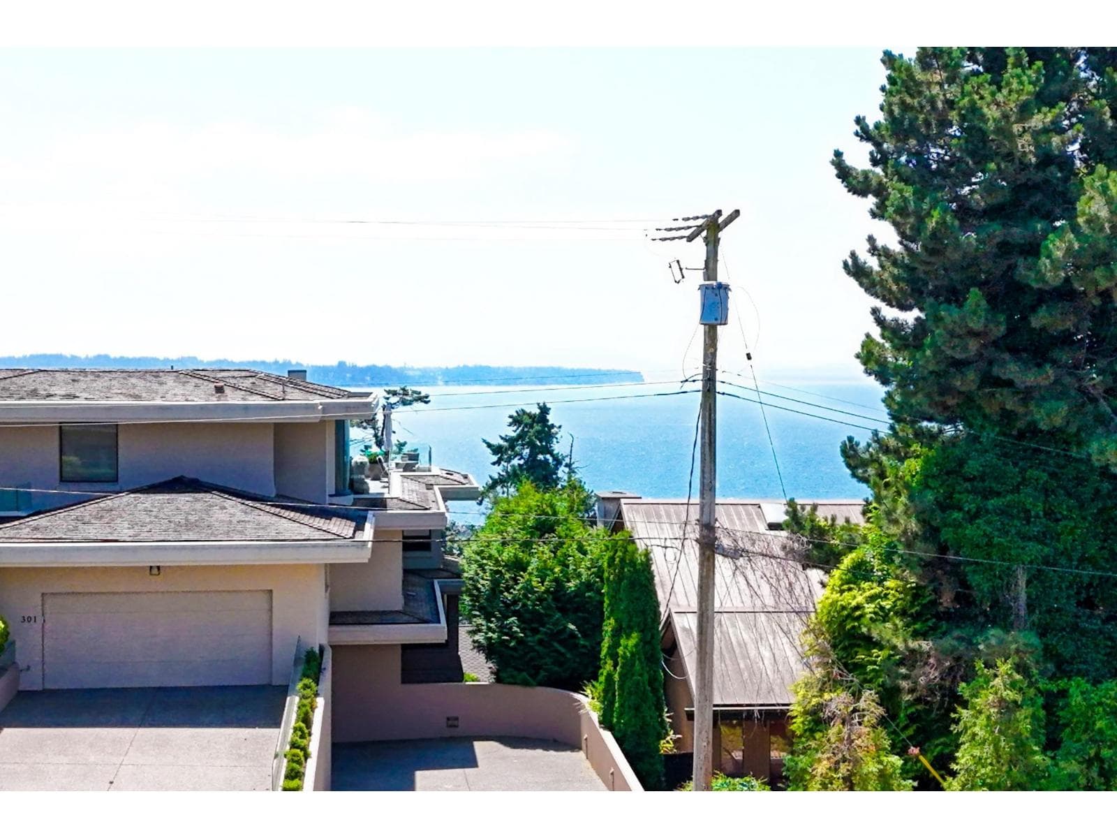 105 15041 PROSPECT AVENUE photo 4