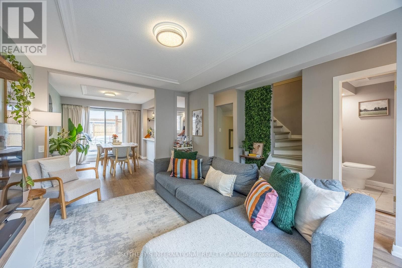 113 - 5475 LAKESHORE ROAD photo 4