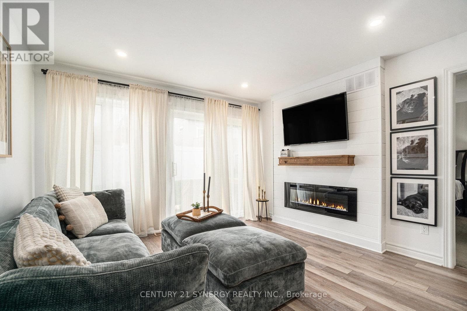 110 SEABERT DRIVE photo 2