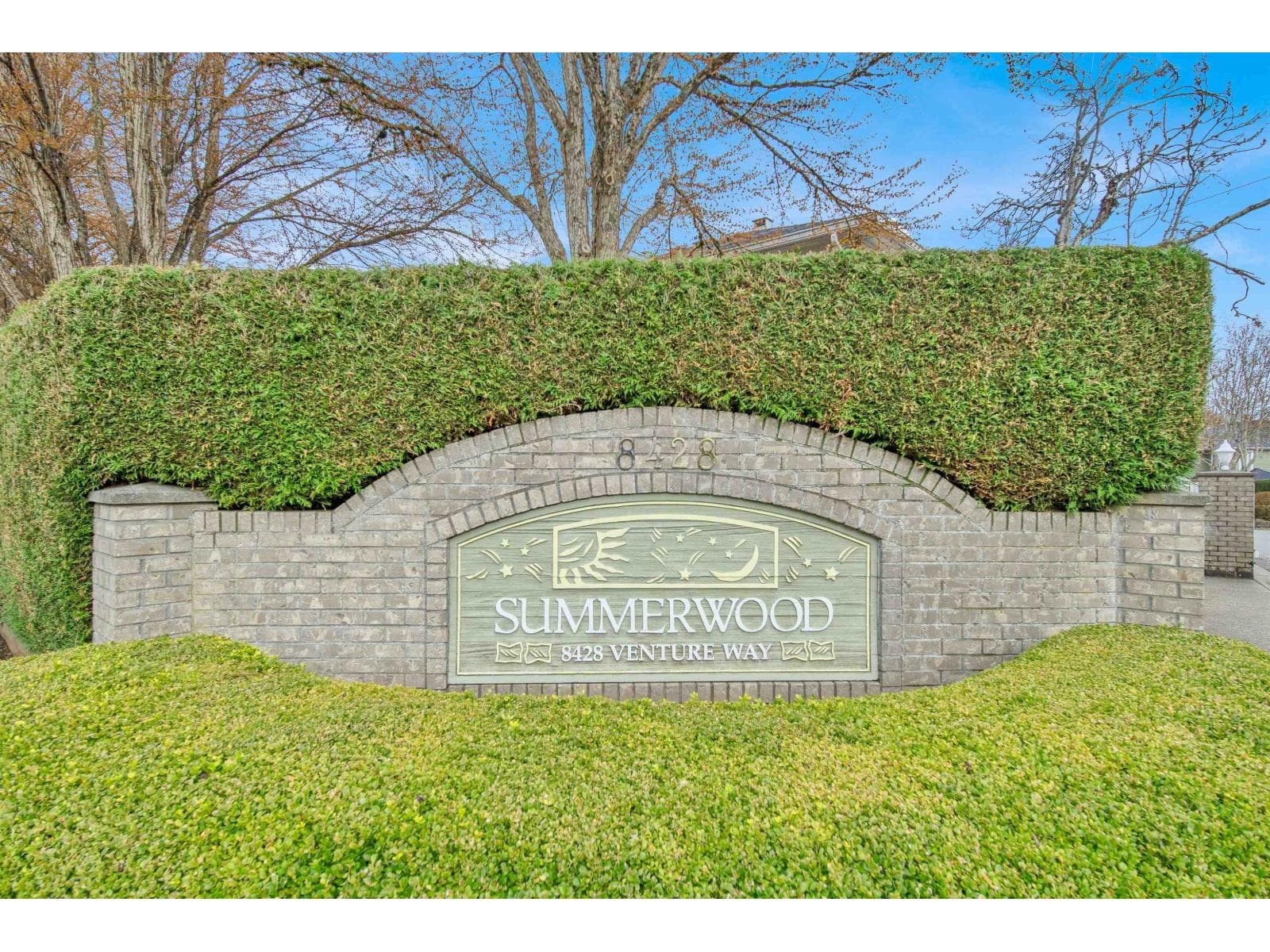 54 8428 VENTURE WAY photo 3