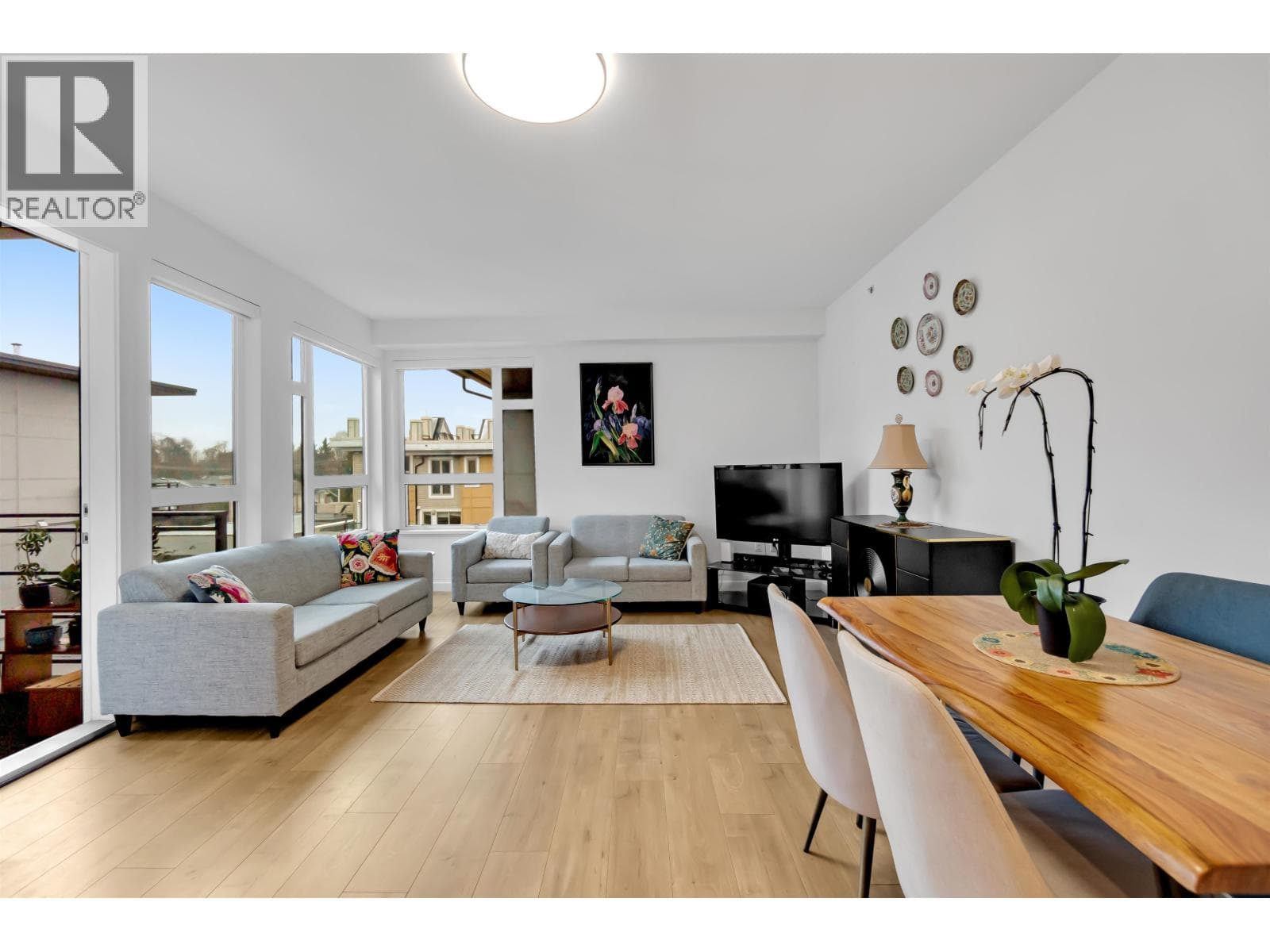 1 bed 1 bath single family at 303 715 W 15 STREET — $798,000