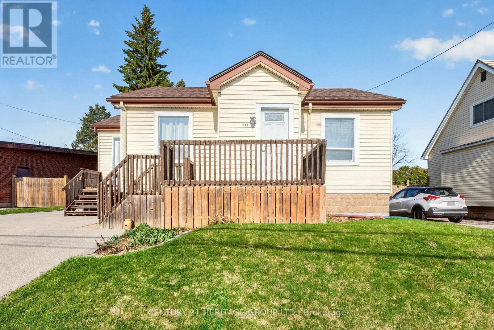 2 bed 1 bath single family at 944 GARTH STREET — $549,000