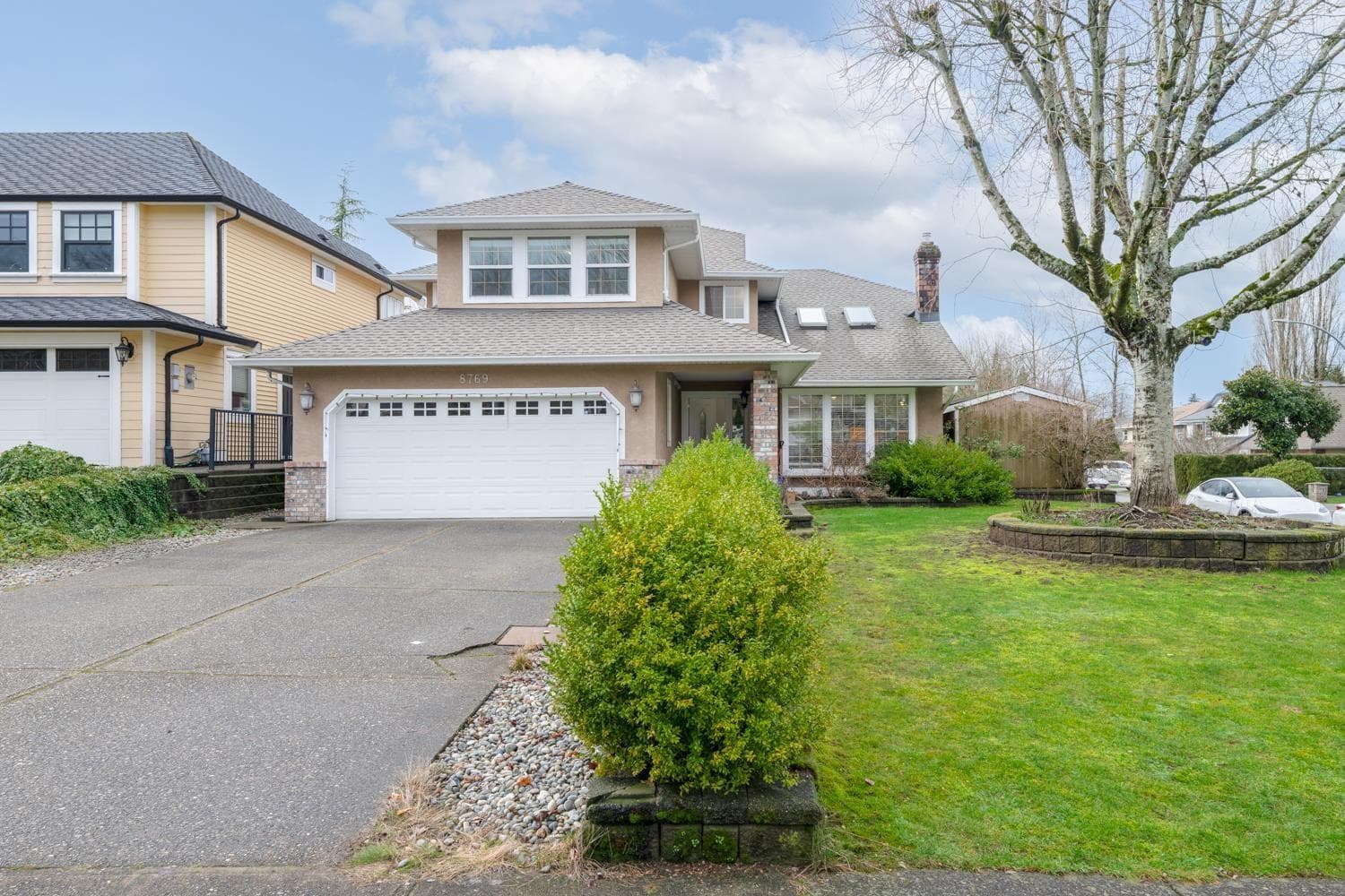 8769 215B STREET photo 5