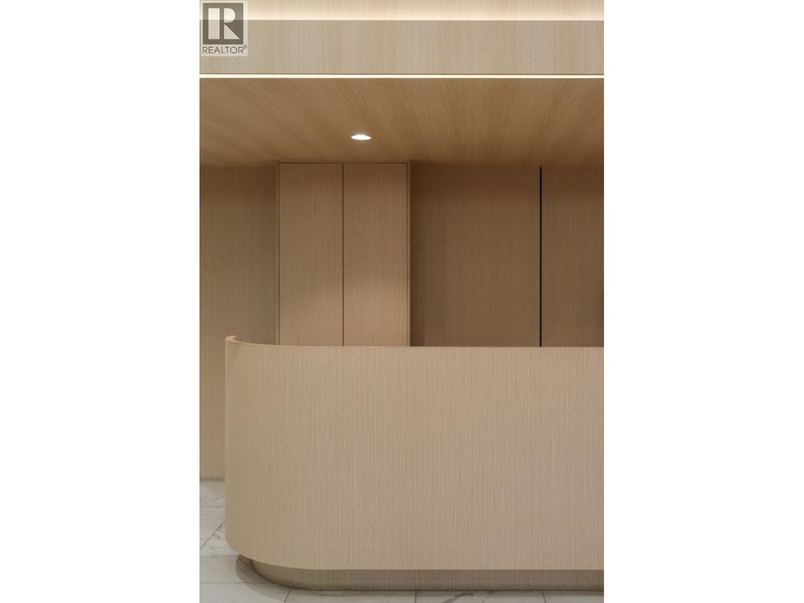 1705 699 WHITING WAY photo 2