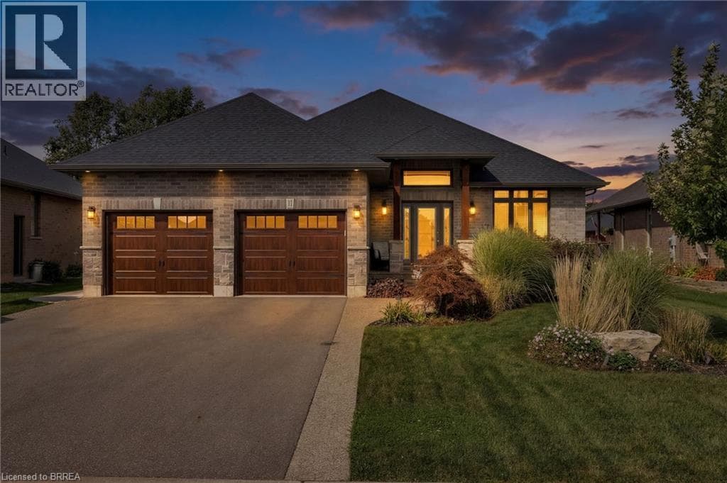 11 SYCAMORE Drive photo 2