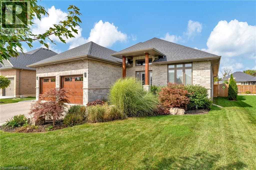 11 SYCAMORE Drive photo 4