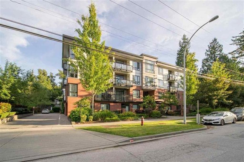 3 bed 2 bath single family at 310 14358 60 AVENUE — $624,853