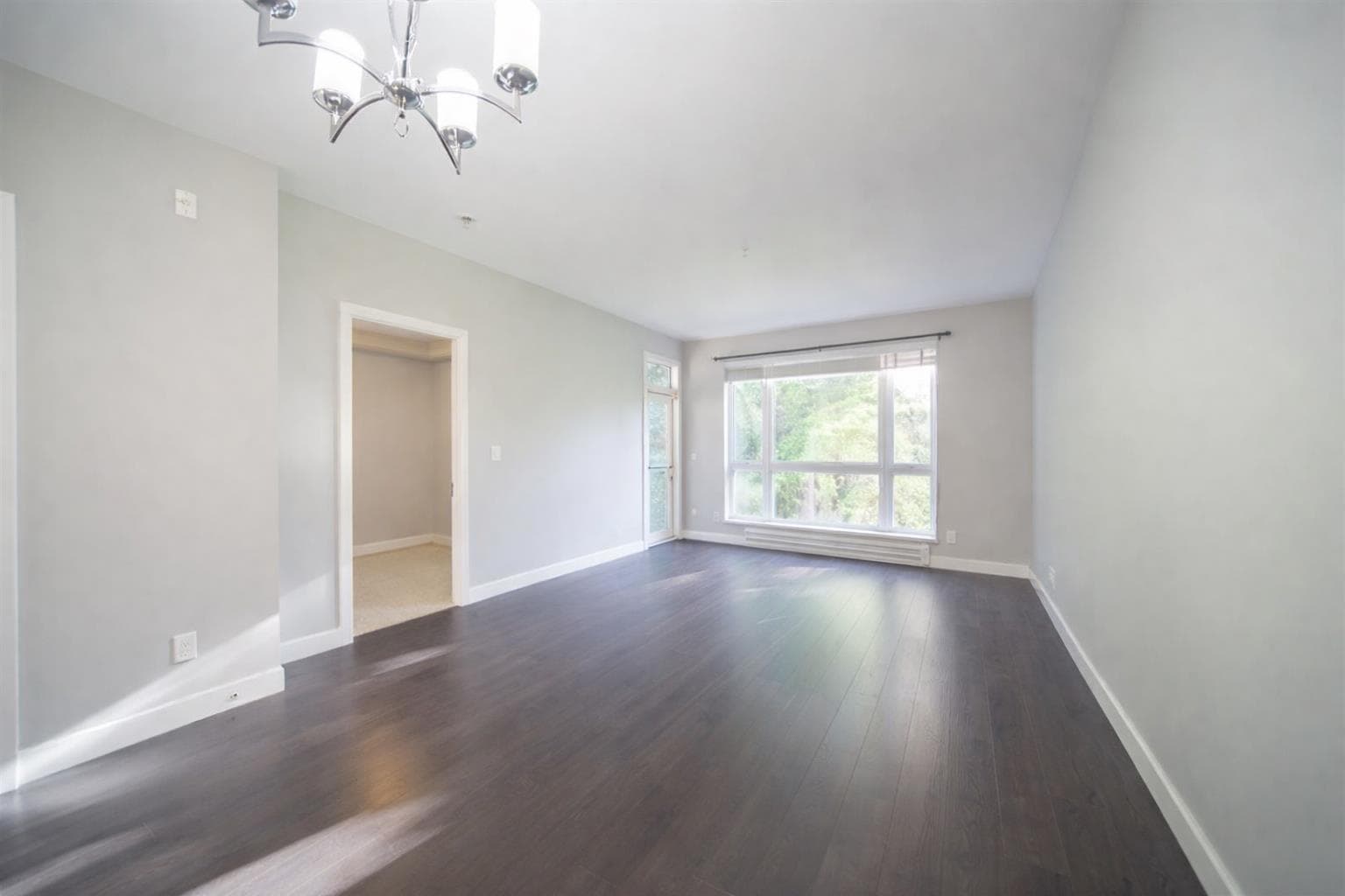 310 14358 60 AVENUE photo 5