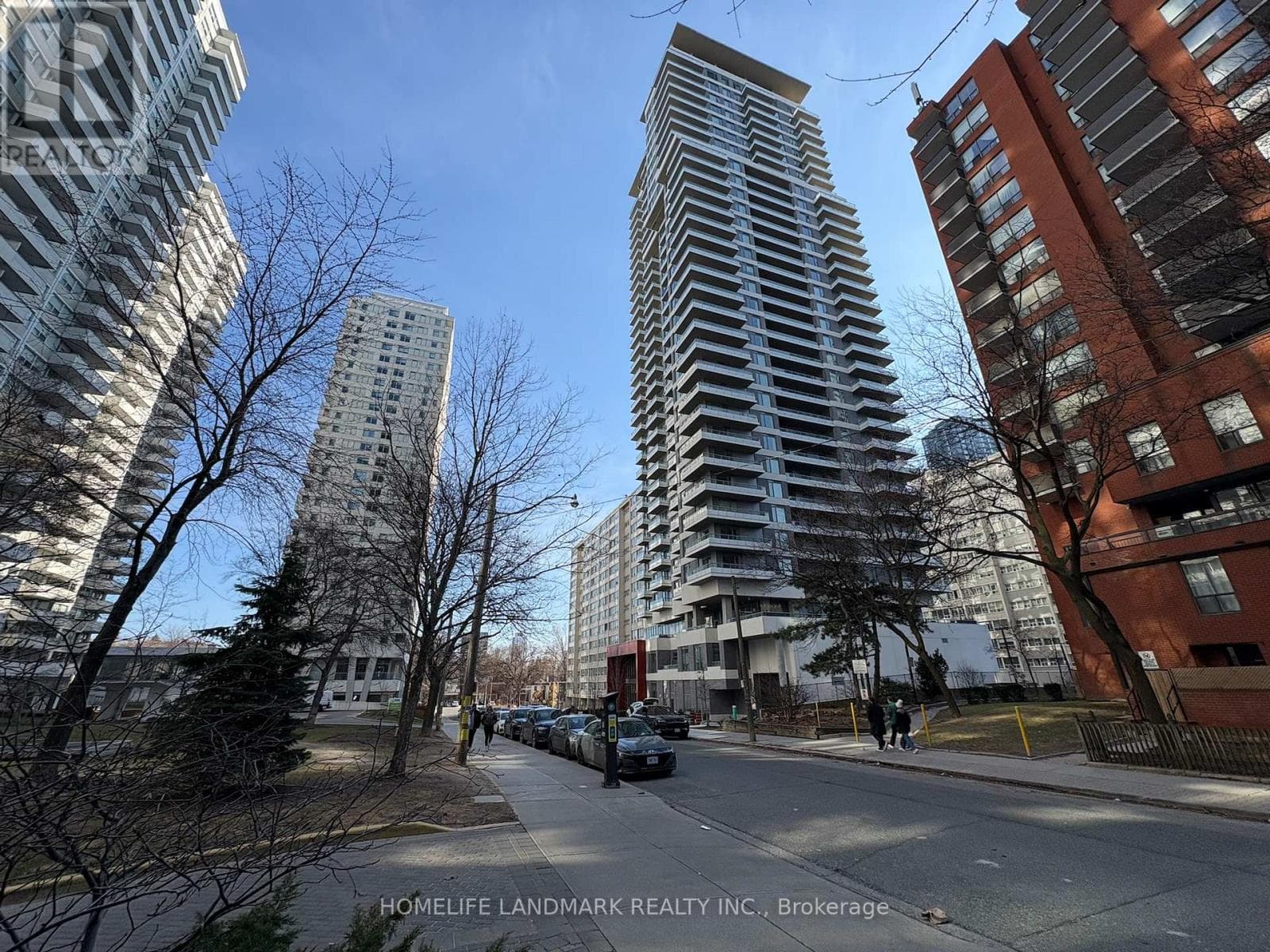 1111 - 50 DUNFIELD AVENUE photo 2