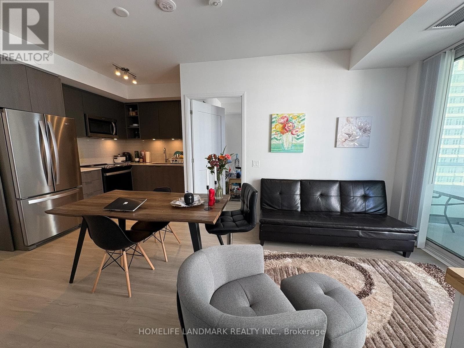 1111 - 50 DUNFIELD AVENUE photo 4