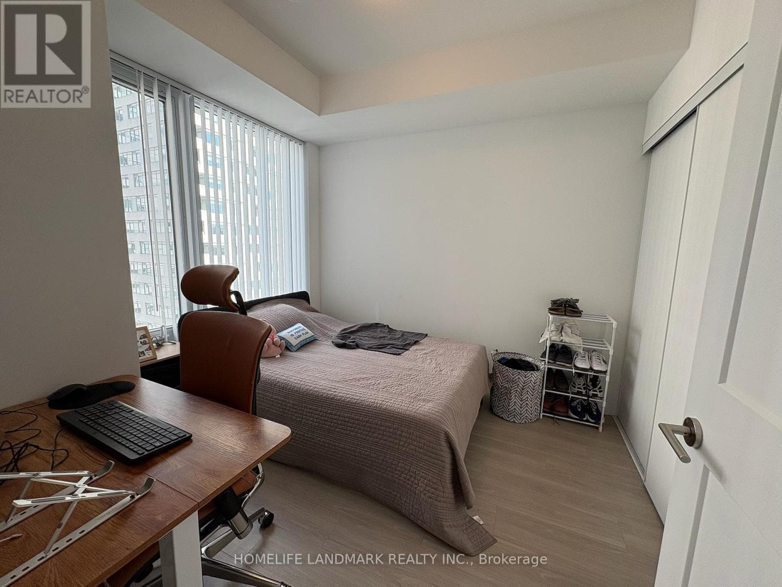 1111 - 50 DUNFIELD AVENUE photo 5