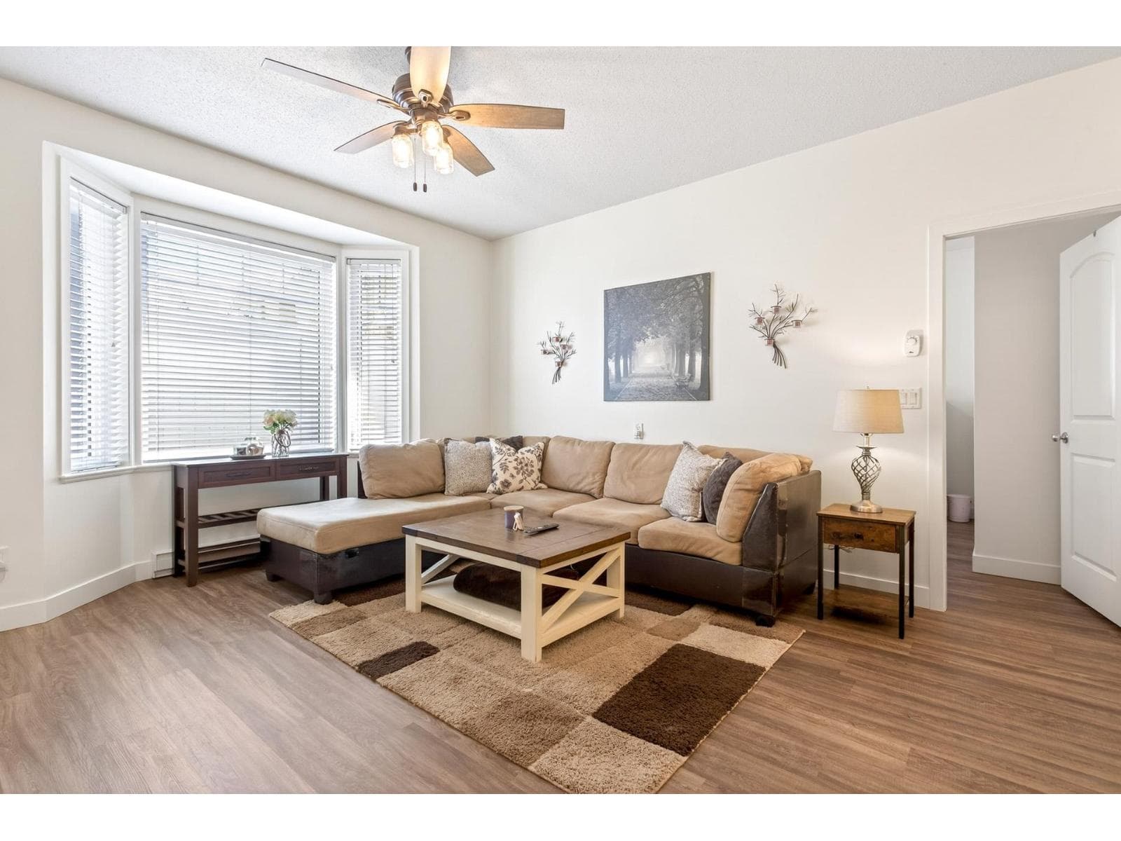 22 32501 FRASER CRESCENT photo 2