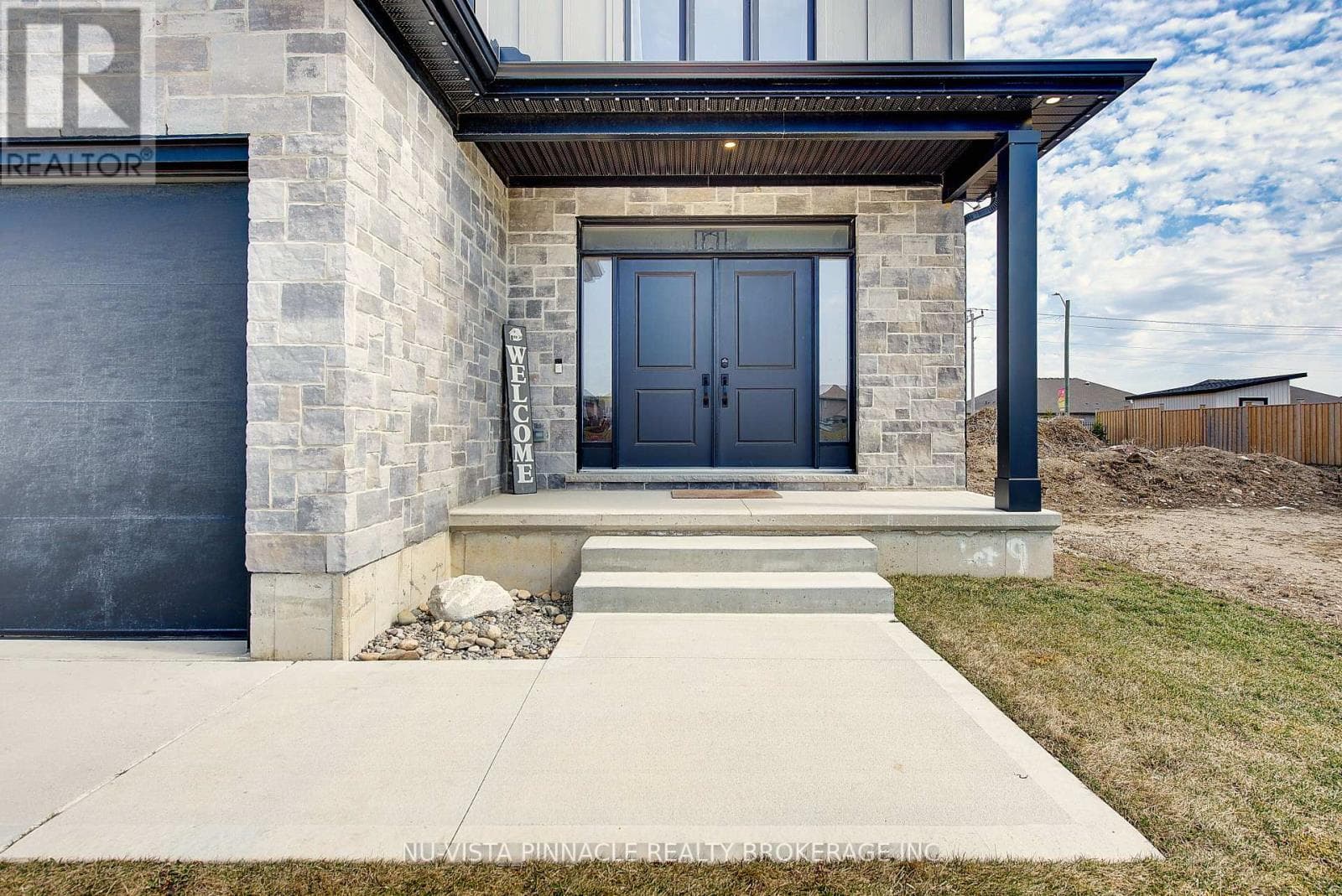 24 KELLY DRIVE photo 3