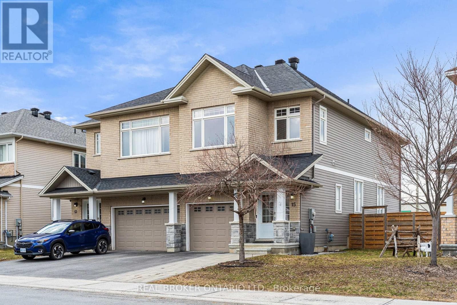 15 PEEVER PLACE photo 2
