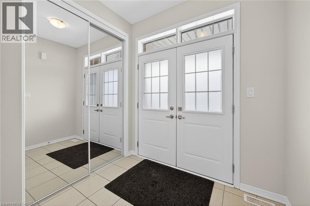 20 ARMES Street photo 5