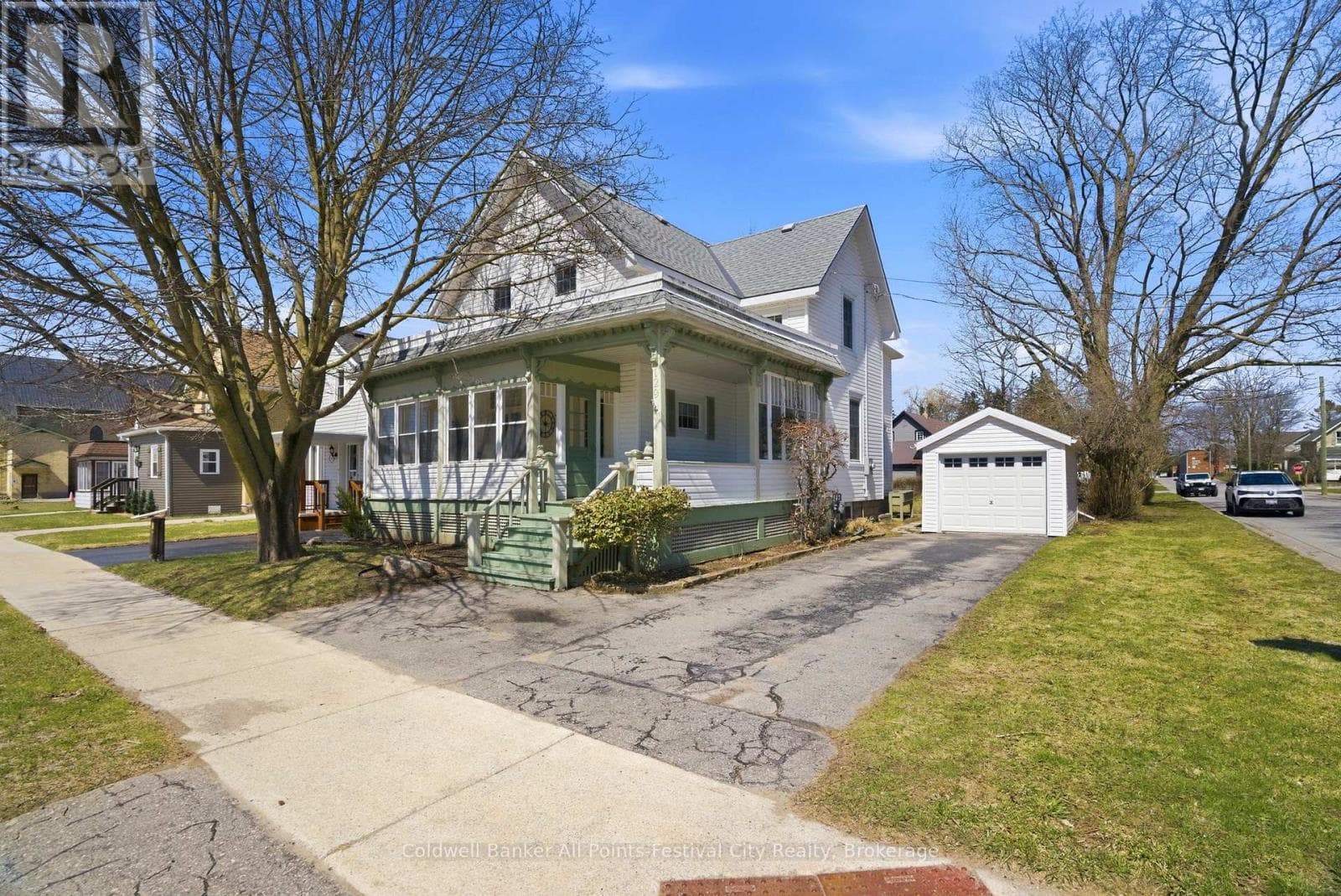 3 bed 2 bath single family at 129 ONTARIO STREET — $499,900