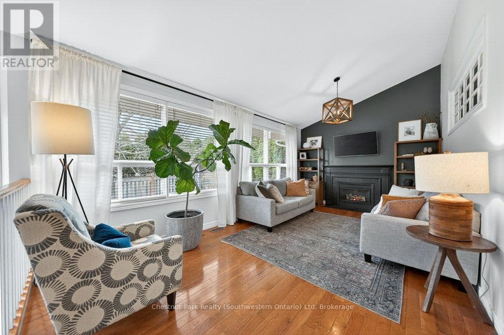 6 bed 3 bath single family at 14 TEAL DRIVE — $1,250,000