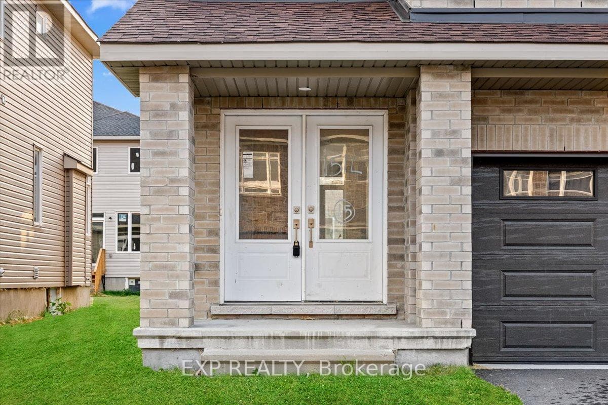 15 REYNOLDS AVENUE photo 2
