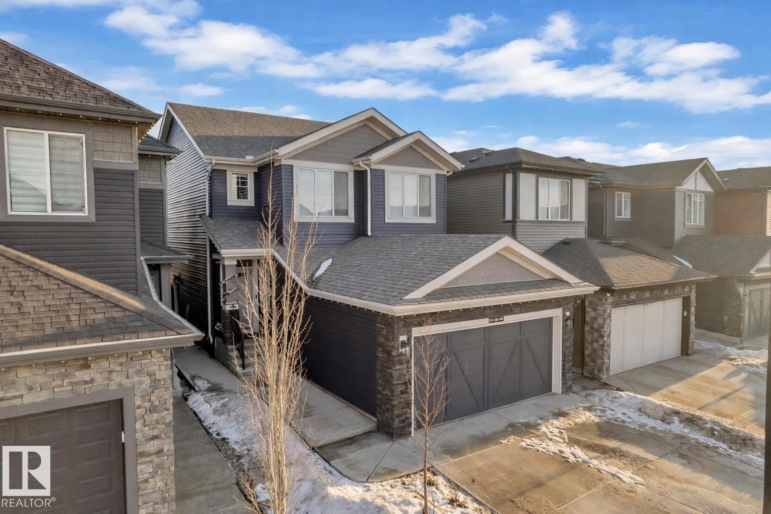 5213 22A AV SW photo 2