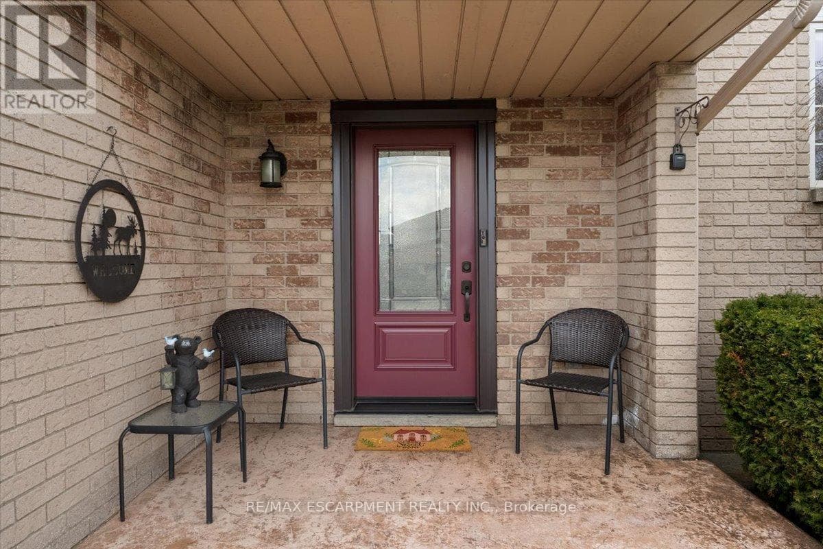 284 DELANCEY BOULEVARD photo 3