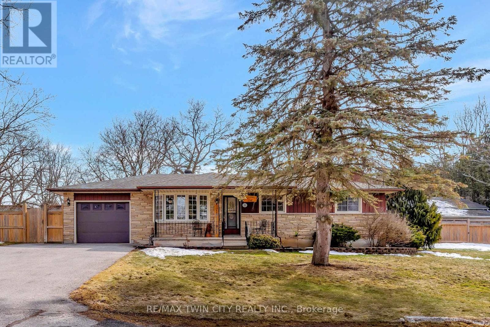 3 bed 1 bath single family at 22 VICTORIA STREET — $859,900