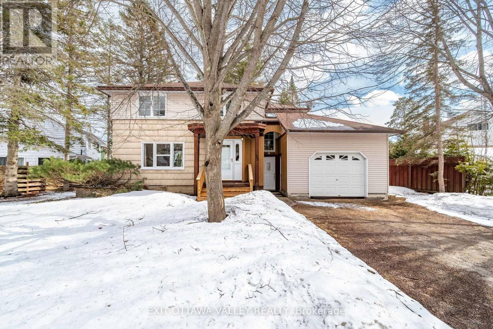 4 bed 1 bath single family at 22 CABOT PLACE — $419,900