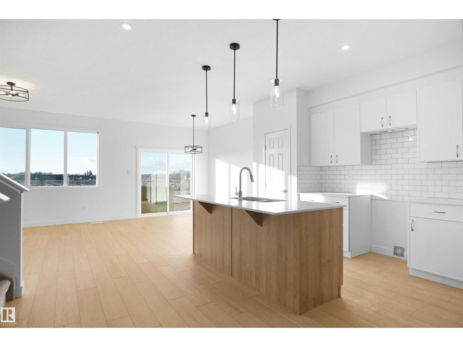 13136 214 ST NW photo 4