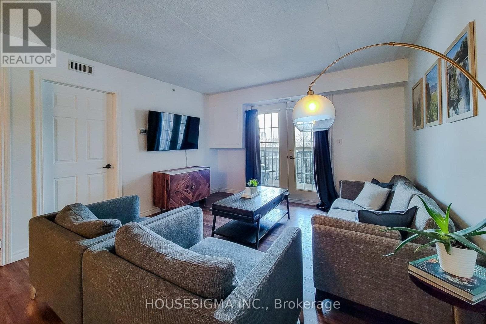 1 bed 1 bath single family at 204 - 4003 KILMER DRIVE — $399,900