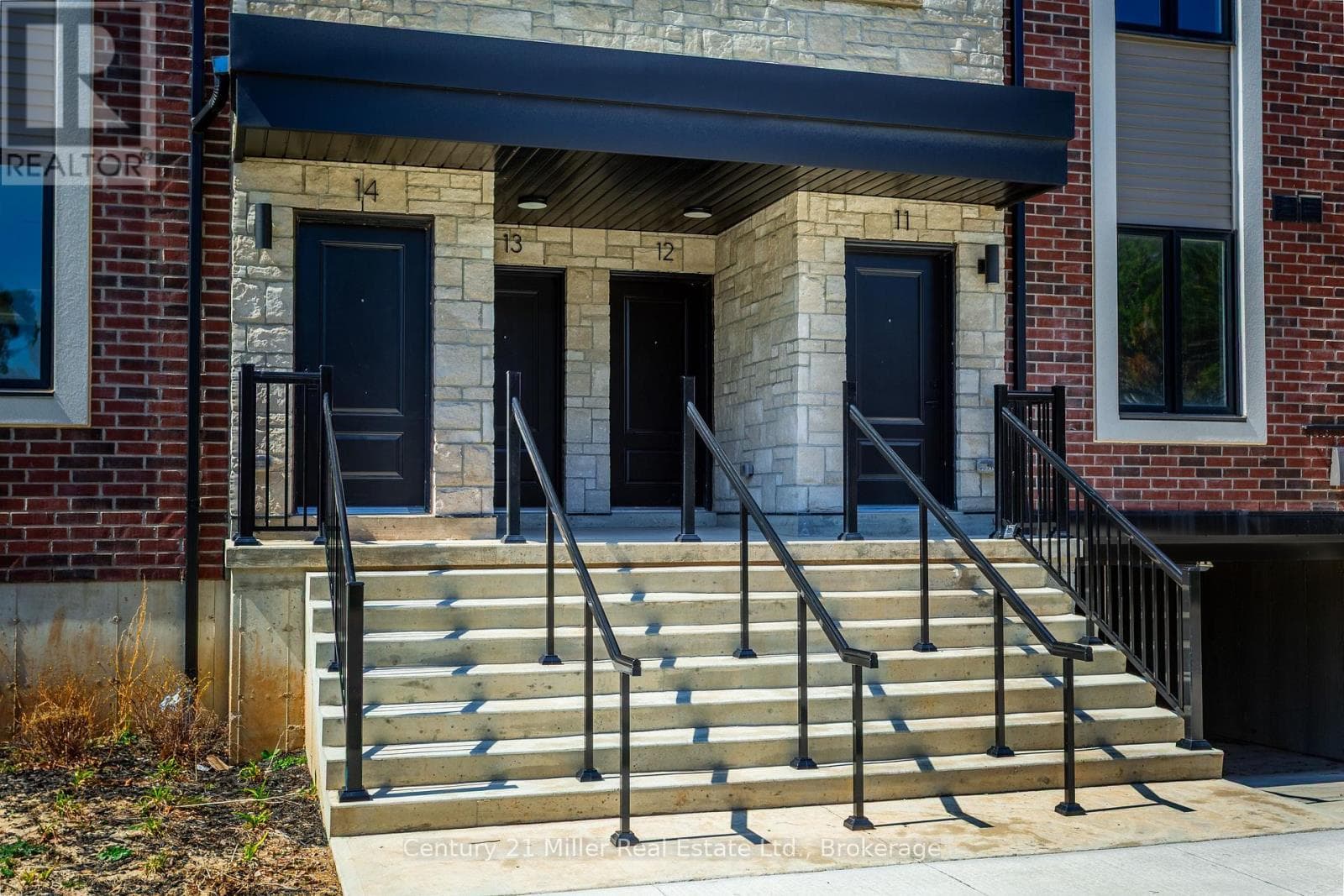 12 - 2 SLESSOR BOULEVARD photo 3