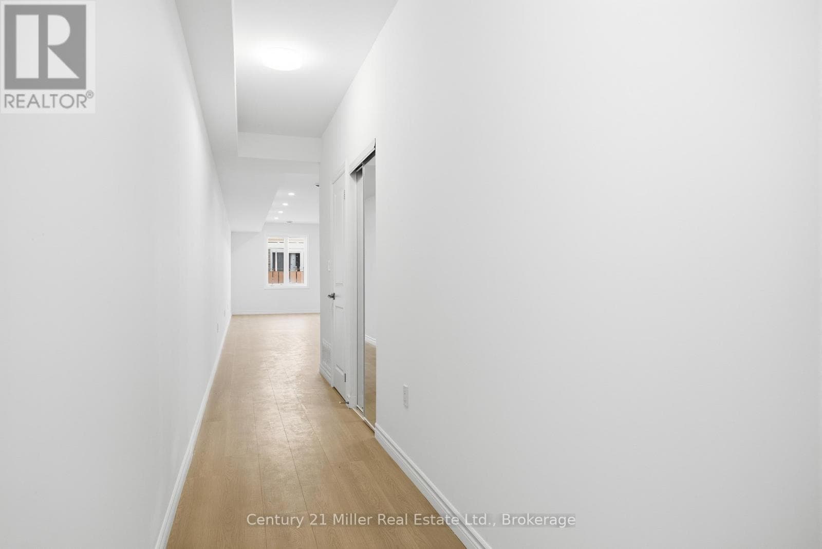 12 - 2 SLESSOR BOULEVARD photo 4