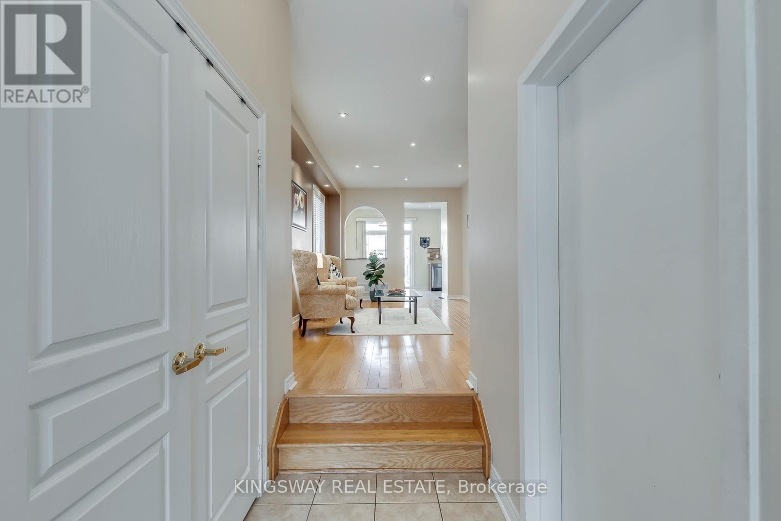 5479 FUDGE TERRACE photo 4
