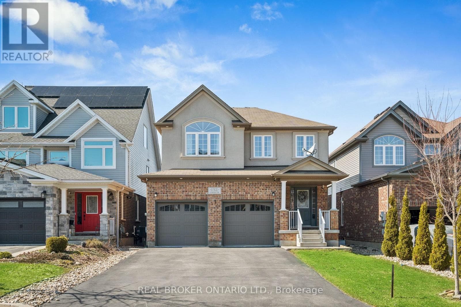 132 COKER CRESCENT photo 2
