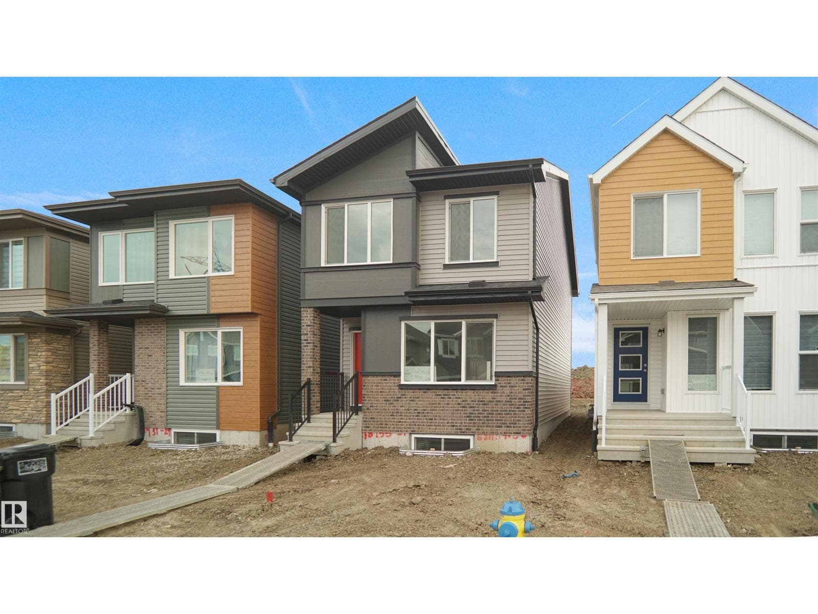 3 bed 3 bath single family at 18827 29 AV NW — $444,672