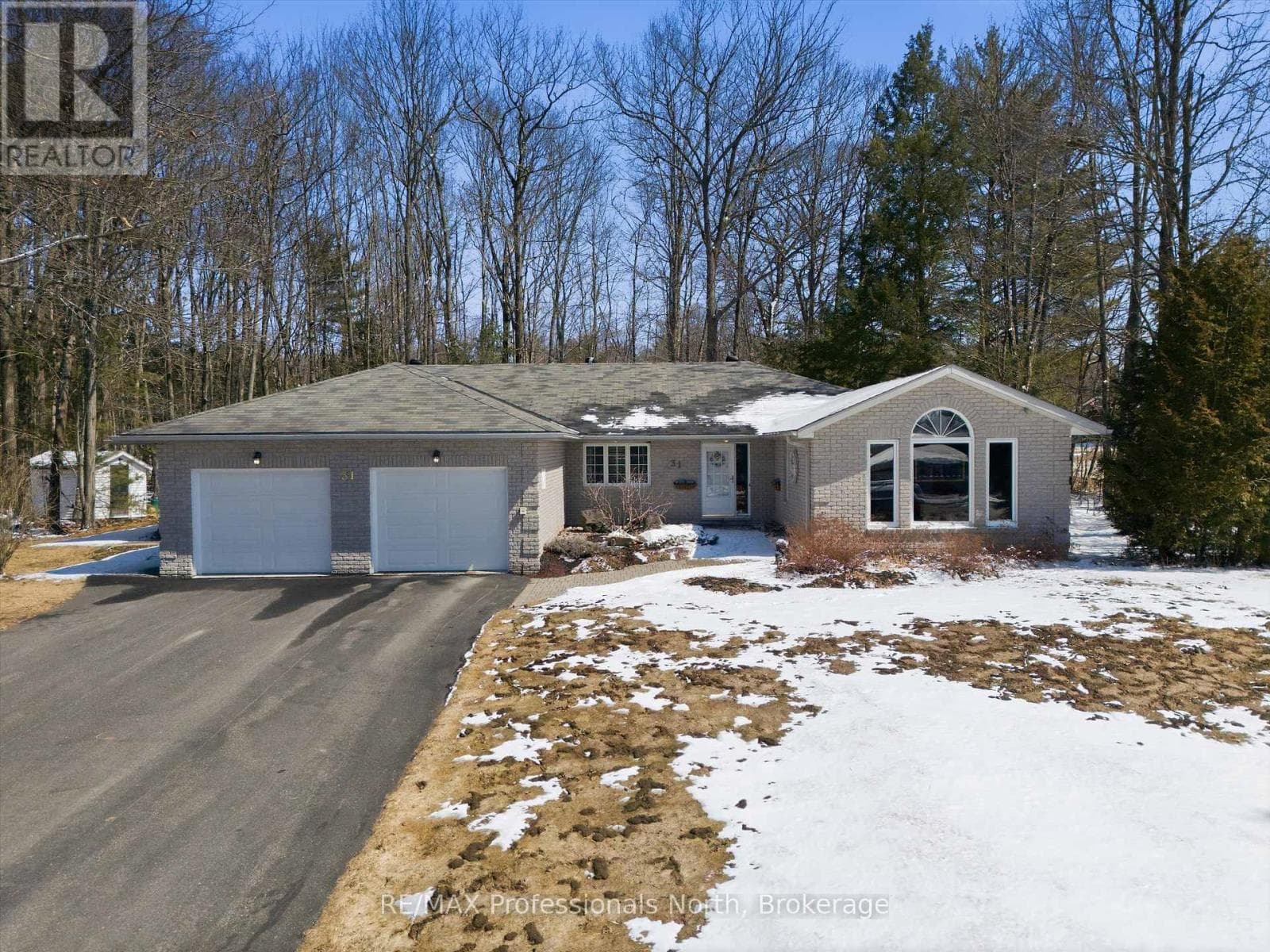 4 bed 3 bath single family at 31 THE GRANITE BLUFF — $949,000
