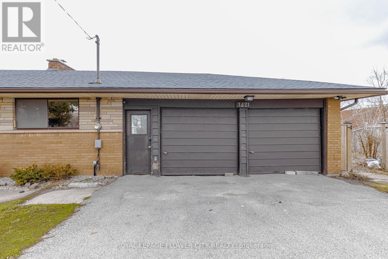 1421 FANSHAWE PARK ROAD E photo 3