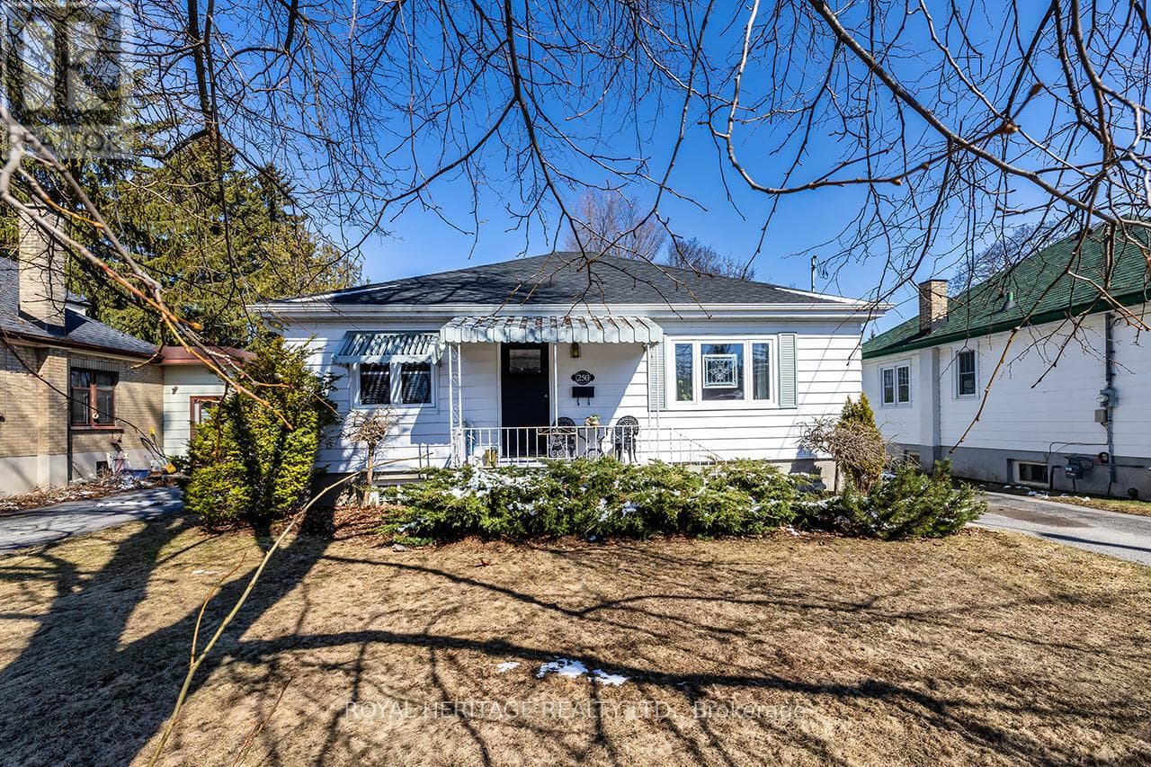 3 bed 2 bath single family at 250 KING GEORGE STREET — $525,000