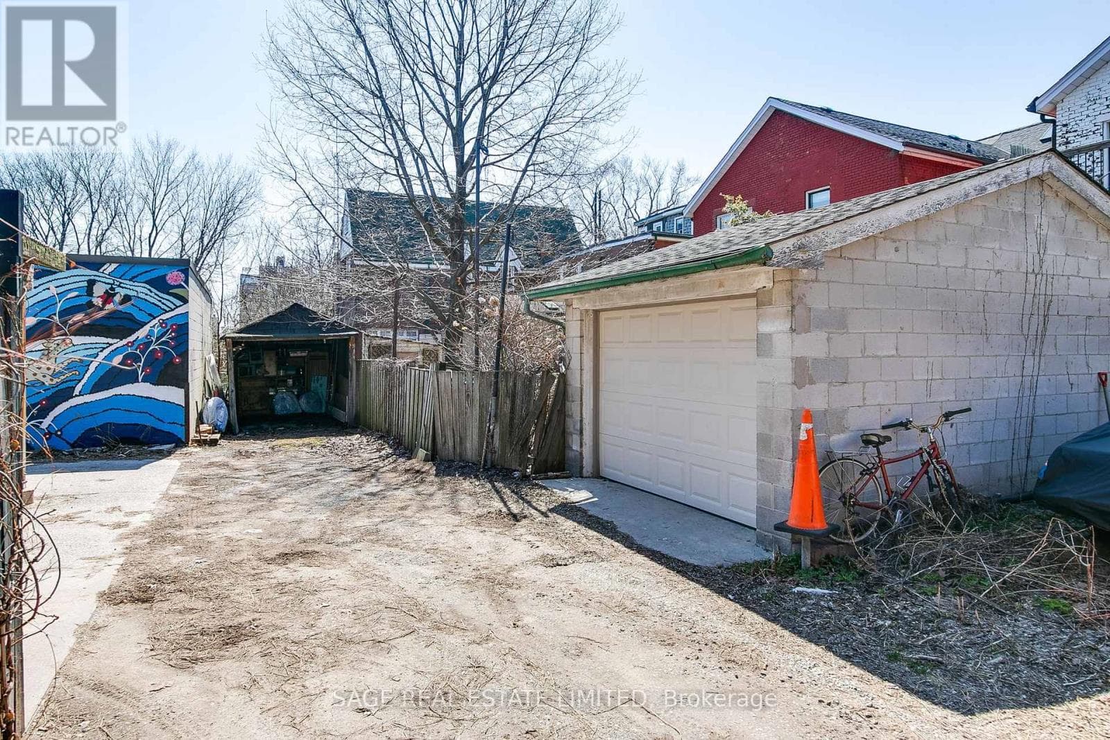 65 LAKEVIEW AVENUE photo 4