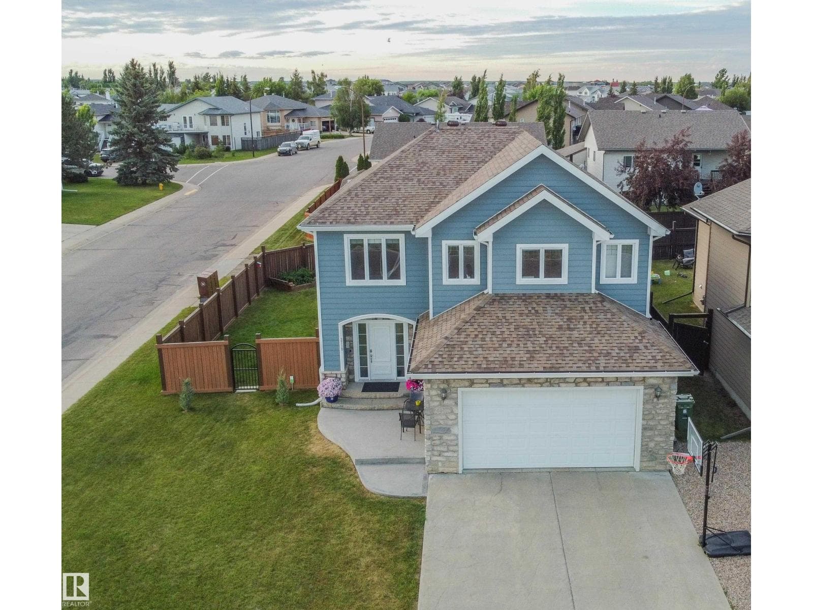 3719 lakeshore DR — photo 3