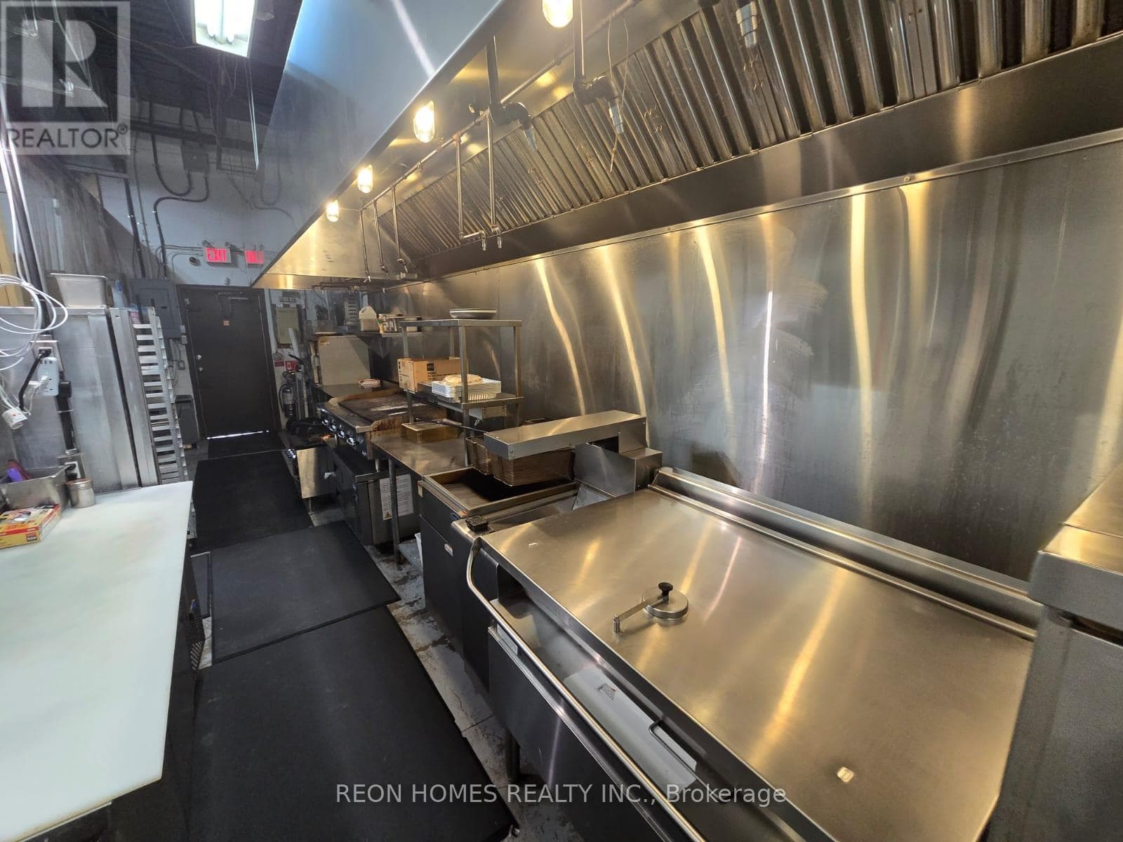 2 bath business at 607 KINGSTON ROAD — $145,000
