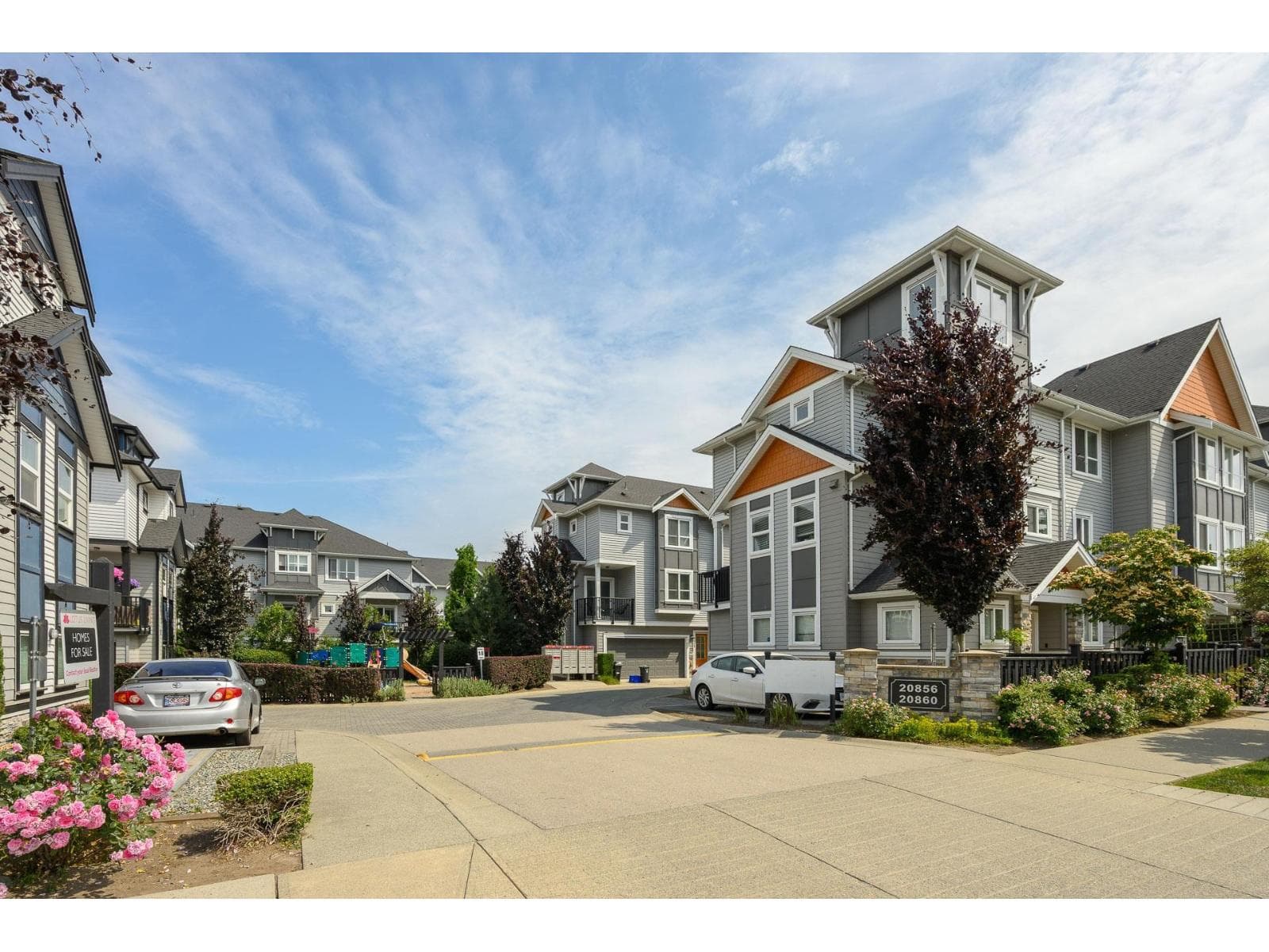 51 20860 76 AVENUE photo 2