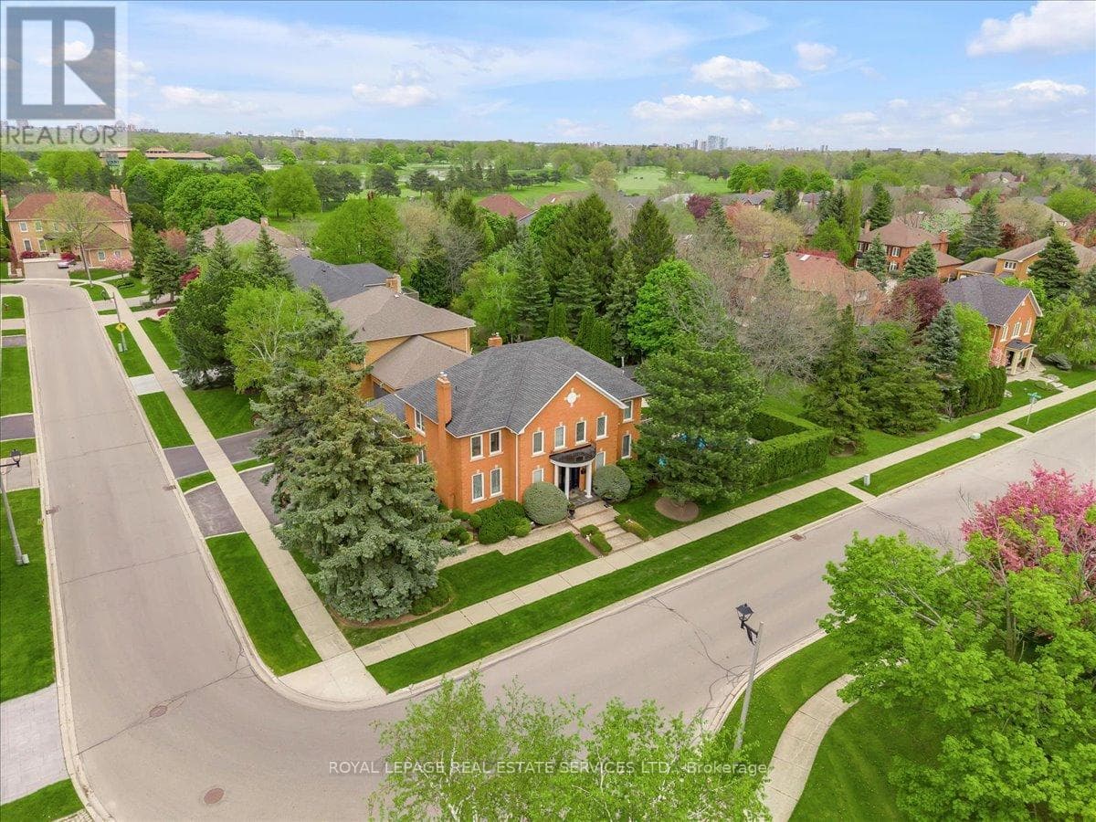 1401 THE LINKS DRIVE photo 2