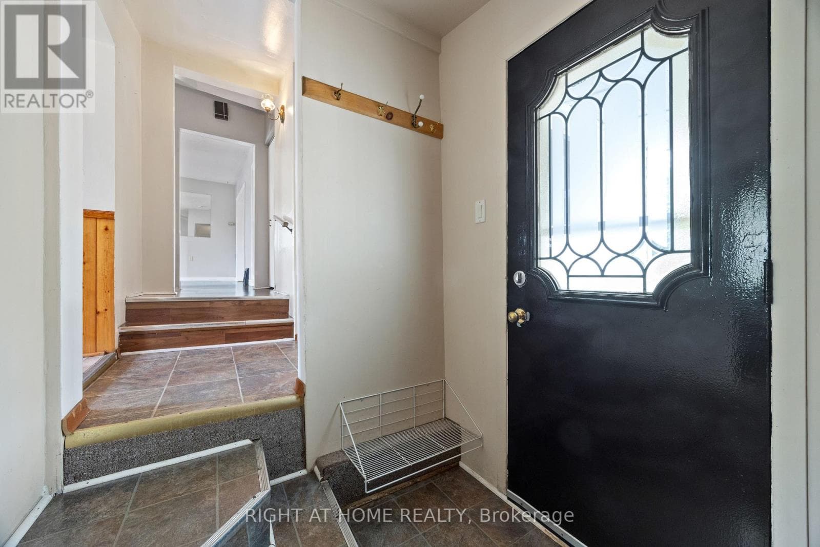 3 bed 2 bath single family at 221 SAMUELSON STREET — $519,900