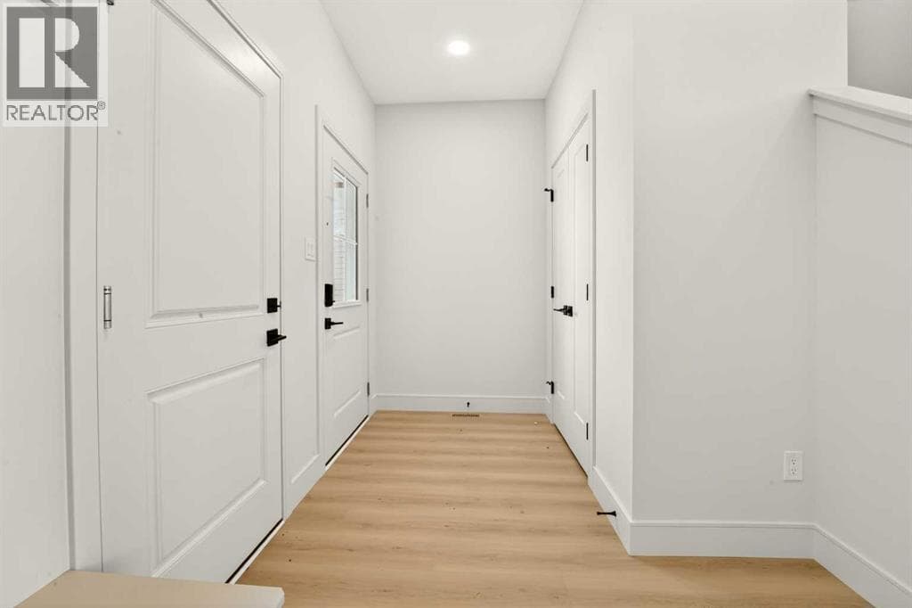 2518 44 Street S — photo 3