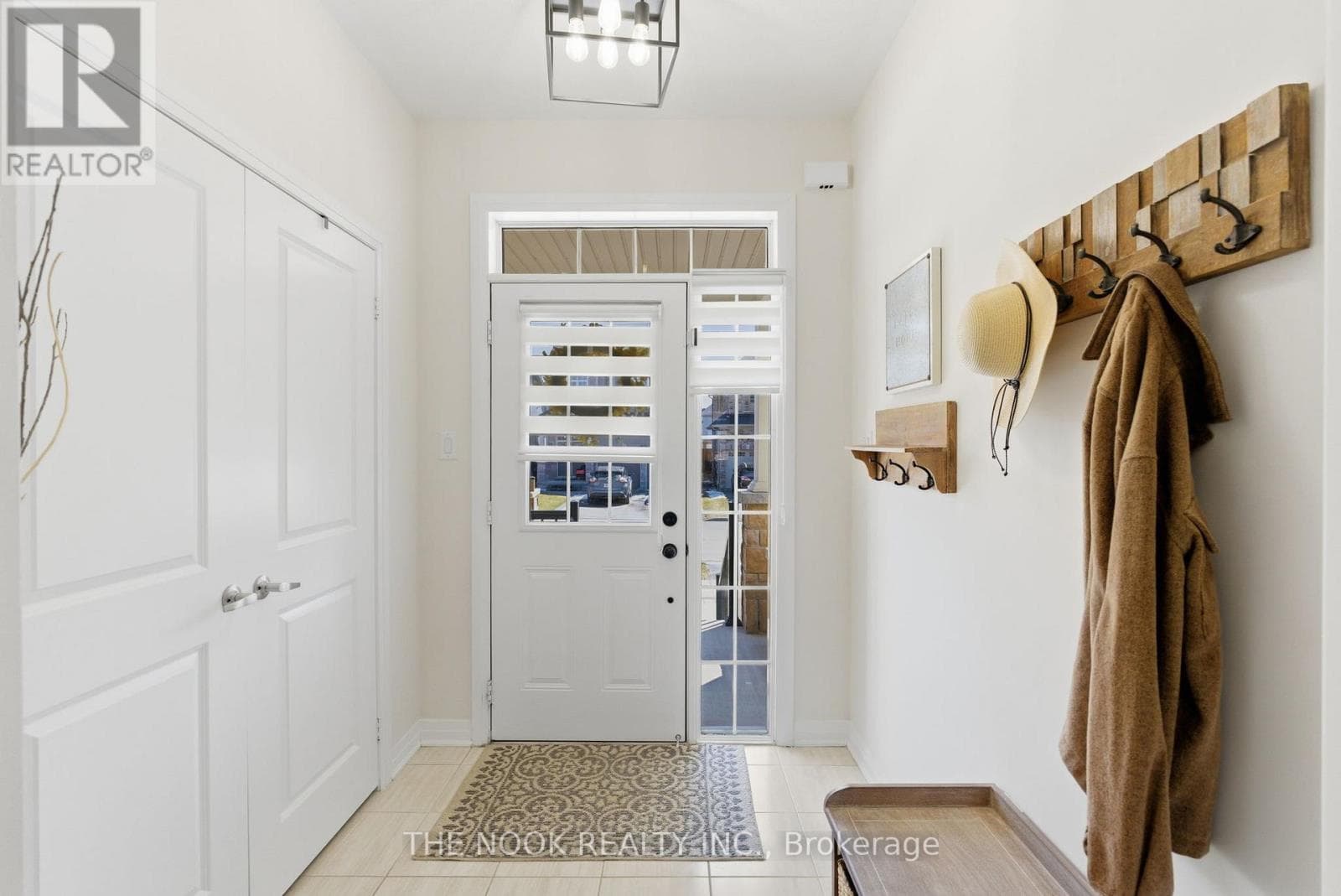 28 FERNRIDGE HEIGHTS photo 4