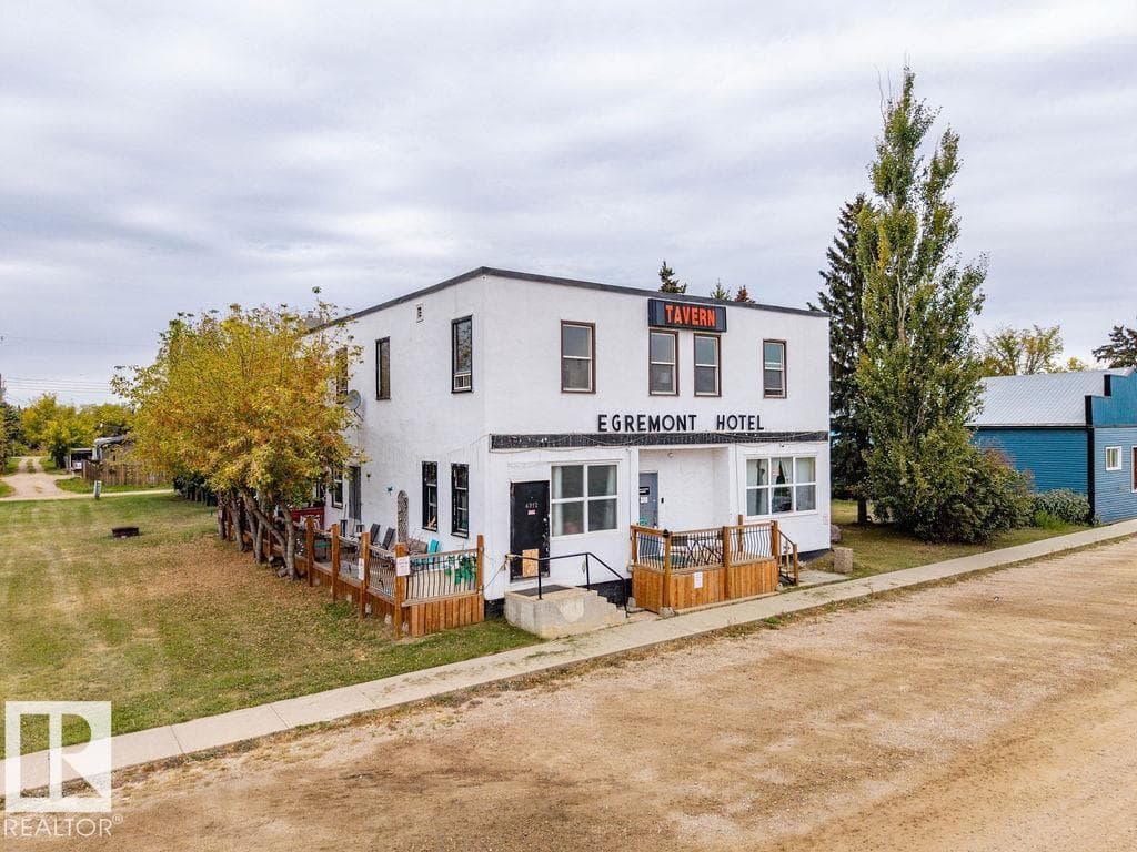 4912 50 ST photo 6
