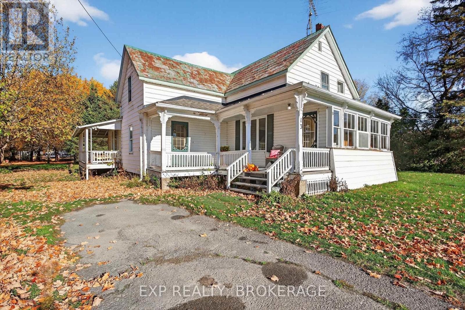 3 bed 2 bath single family at 13 WILLIAM STREET — $749,000